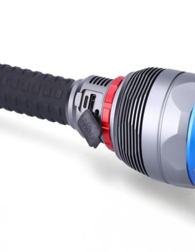 Linterna Led de Largo Alcance 23.000Lm.